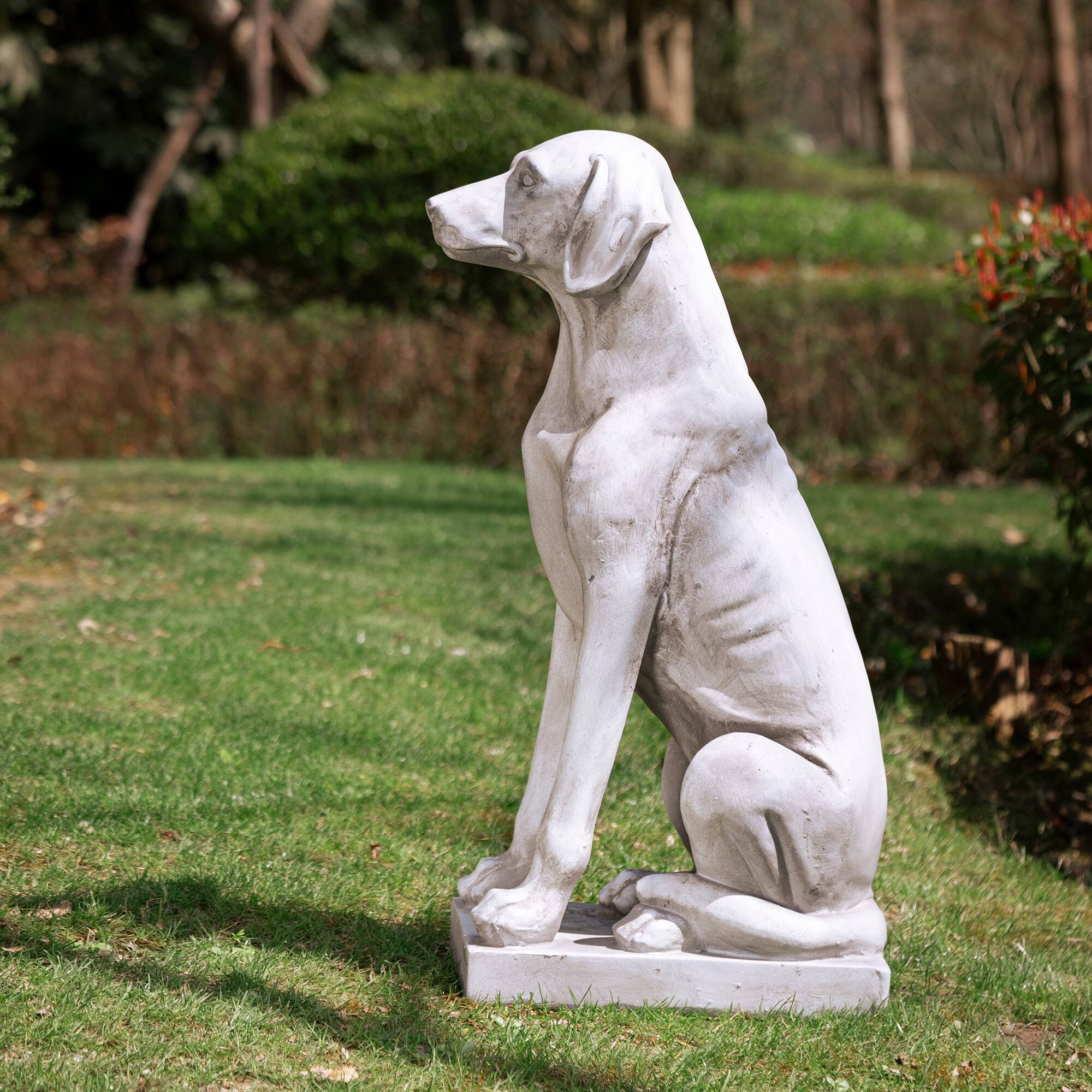 Glitzhome® 28" Sitting Labrador Retriever Dog Statue